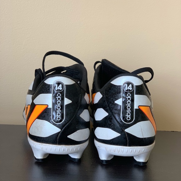 Adidas FIFA WORLD CUP 2014 cleats w/ shin guards - Picture 4 of 6